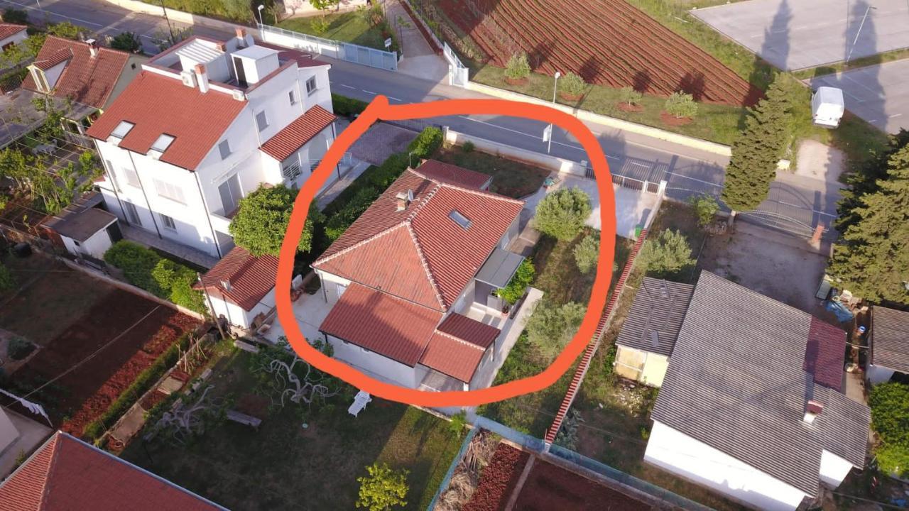 Holiday Apartment Near The Beach Fažana Exteriör bild